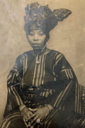 Ìyá Wúlèmọ́tù Àlàkẹ́ Ẹ̀rínoṣó Sàlámì